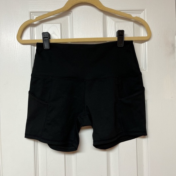 Ododos High Waist Black Athletic Bike Shorts - Picture 3 of 8